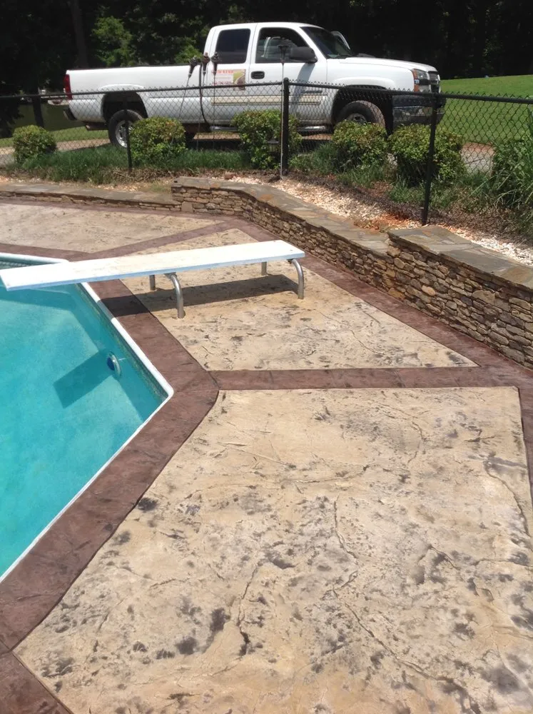 Trusted outdoor landscaping with custom design across Duncan, SC - Kwik Kerb