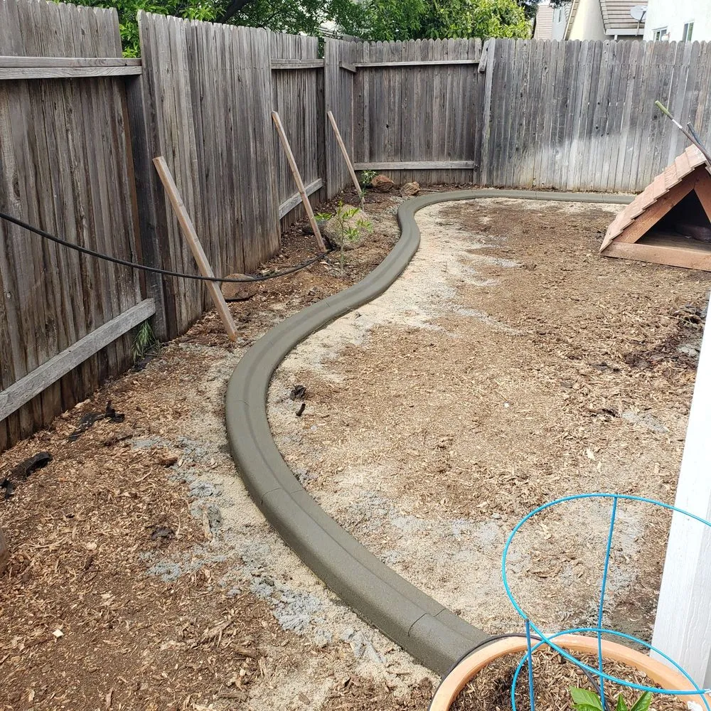 Professional yard maintenance in Folsom, CA by Kwik Kerb of Folsom