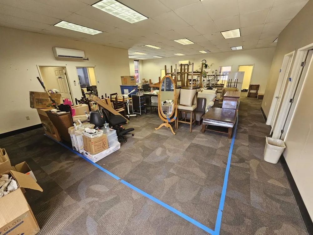 Top-rated yard cleanup service in Honolulu, HI - KX Services Hawaii