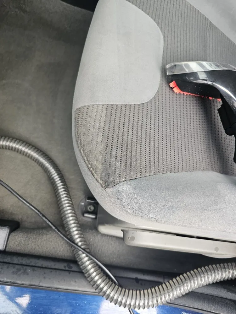 Local lawn mowing service in Honolulu, HI - KX Services Hawaii