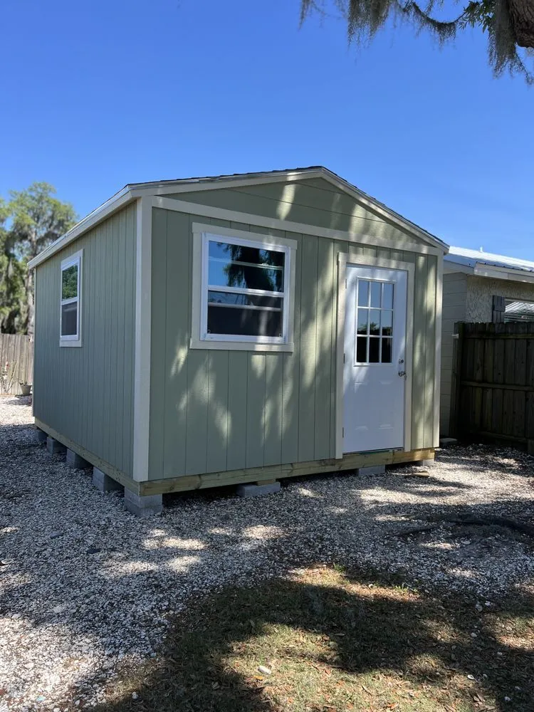 Affordable garden landscaping in Tampa, FL by Ky Builders