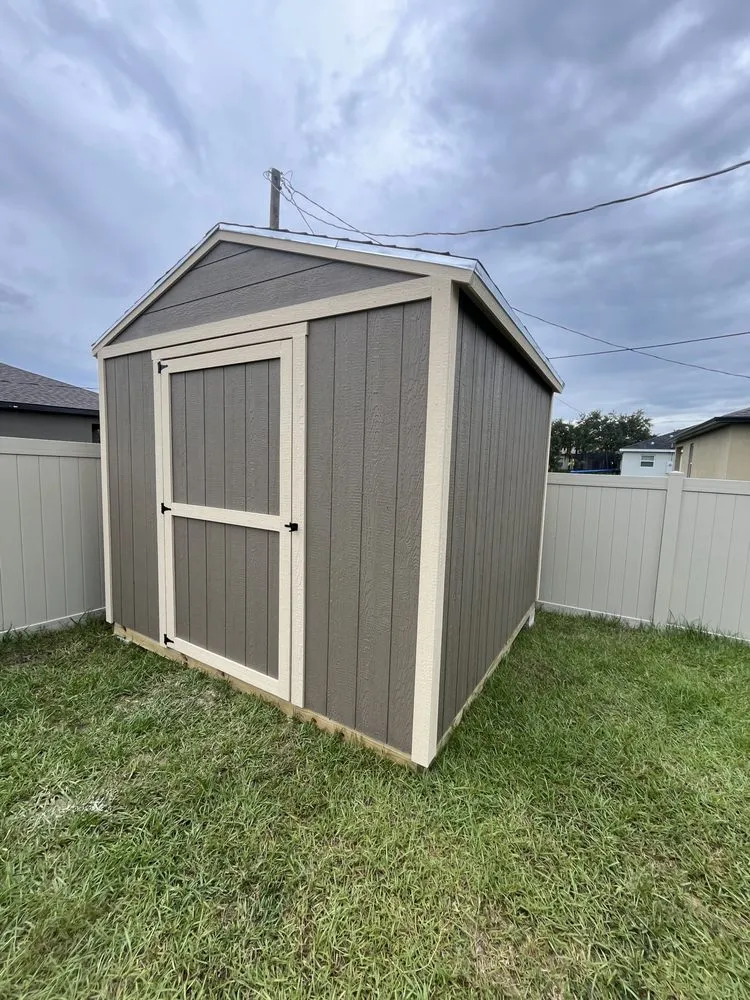 Custom lawn mowing service experts serving Tampa, FL - Ky Builders