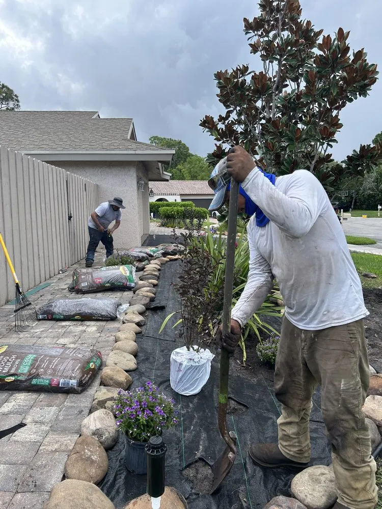 Top-rated garden landscaping experts serving Lake Worth, FL - Kyano's Lawn Mowing