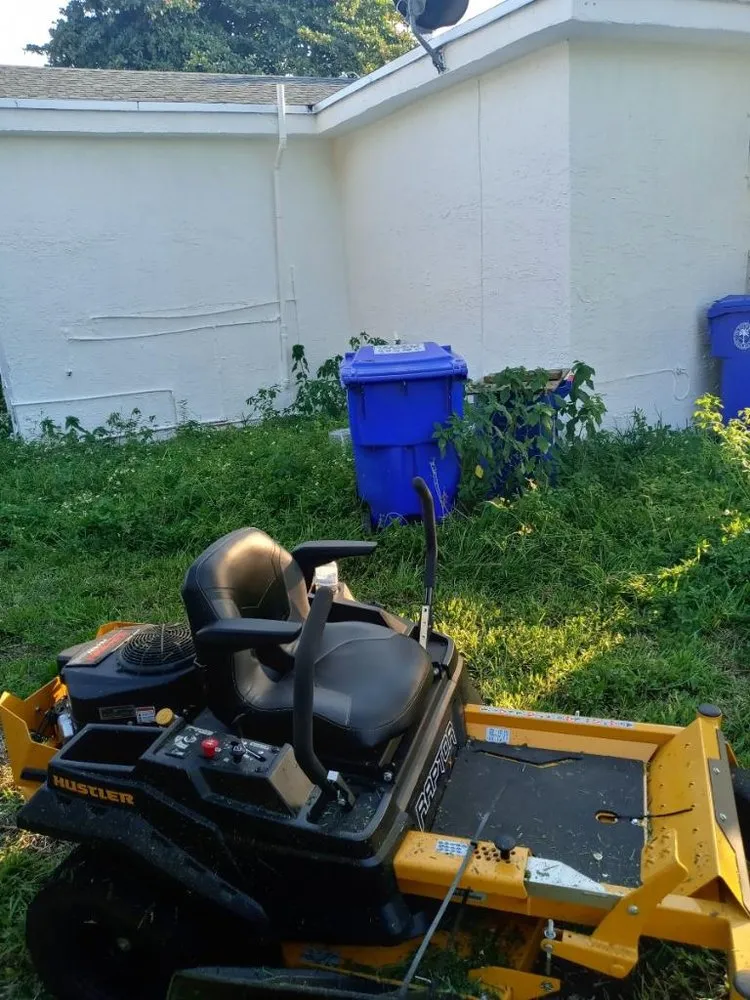 Top-rated lawn mowing service in Miami, FL - Kya's Landscaping Trash/Tree Services