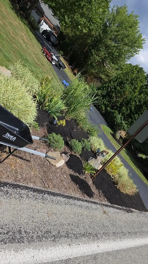 Local landscape design in Pittsburgh, PA - Kyle's Kustom Cuts Lawncare and Landscaping