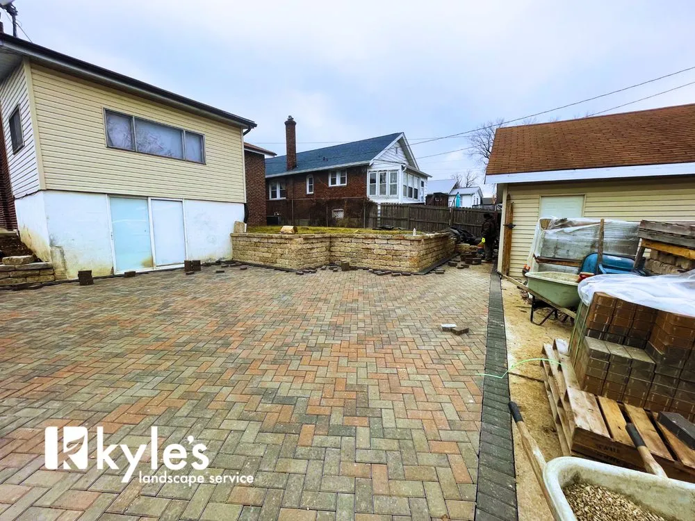 Top-rated landscaping services in St. Louis, MO - Kyle's Landscape Service