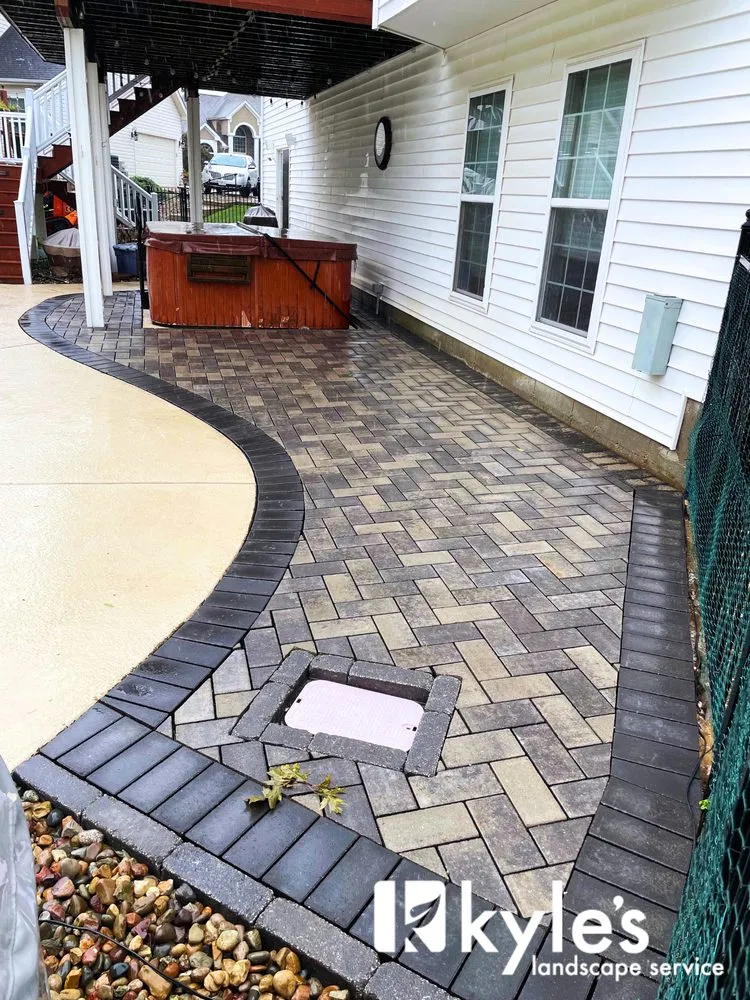 Custom landscaping services experts serving St. Louis, MO - Kyle's Landscape Service