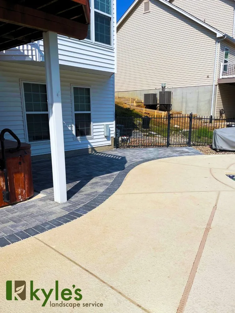 Local yard cleanup service for beautiful yards across St. Louis, MO - Kyle's Landscape Service