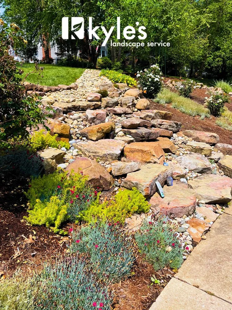 Affordable landscape installation experts serving St. Louis, MO - Kyle's Landscape Service