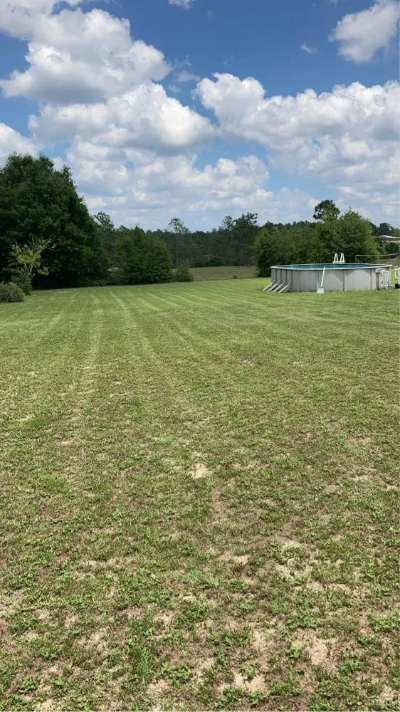 Custom lawn care service in Defuniak Springs, FL - Kyle’s Landscaping