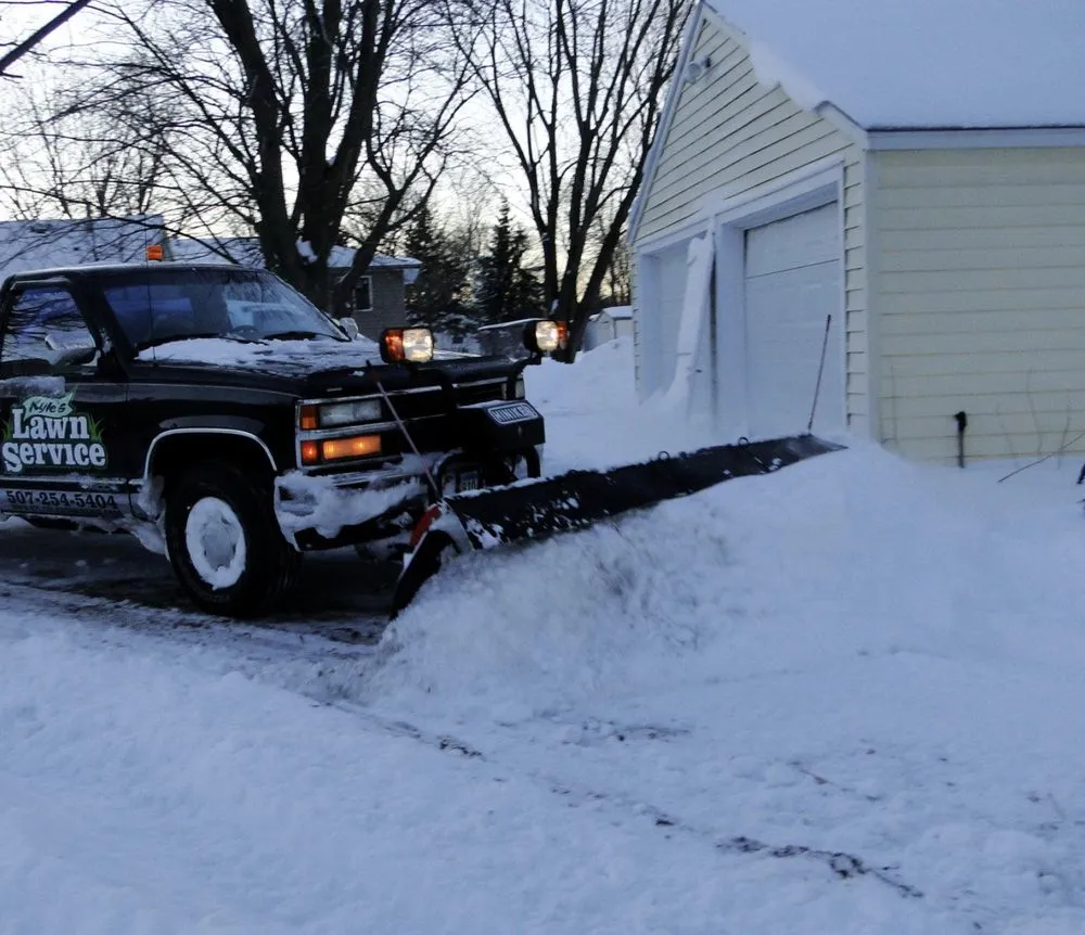 Top-rated lawn care service experts serving Kasson, MN - Kyle's Lawn Service