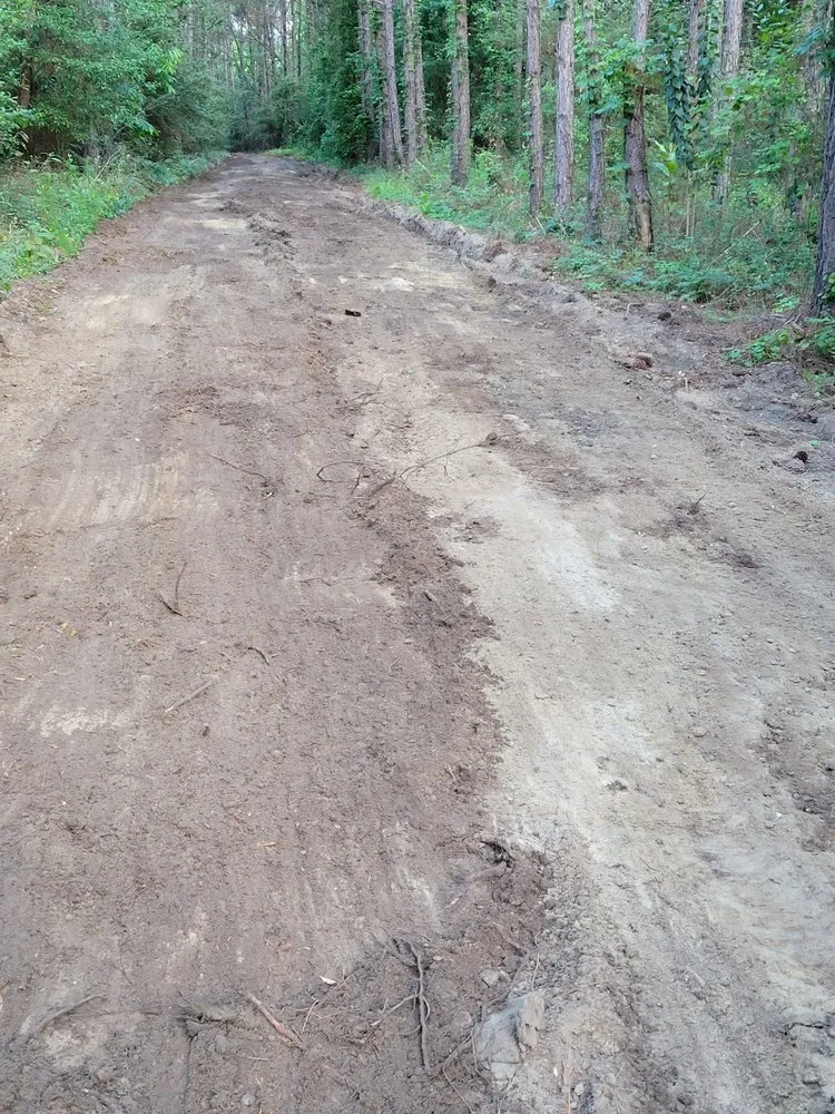 Reliable outdoor landscaping near you across Tifton, GA - Kyle's Tractor Service