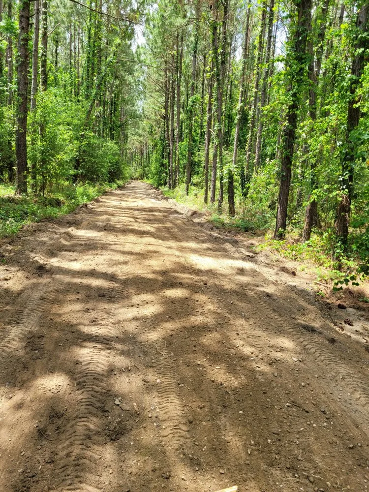 Expert lawn mowing service in Tifton, GA - Kyle's Tractor Service