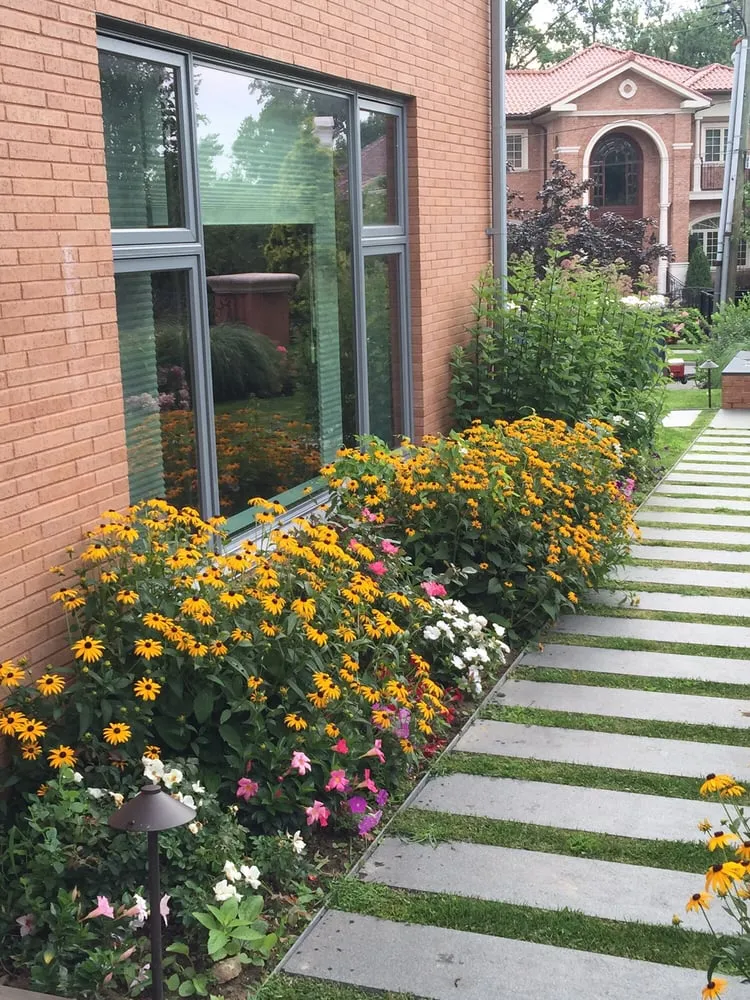 Local yard maintenance for residential properties across Queens, NY - L & G Design Corp