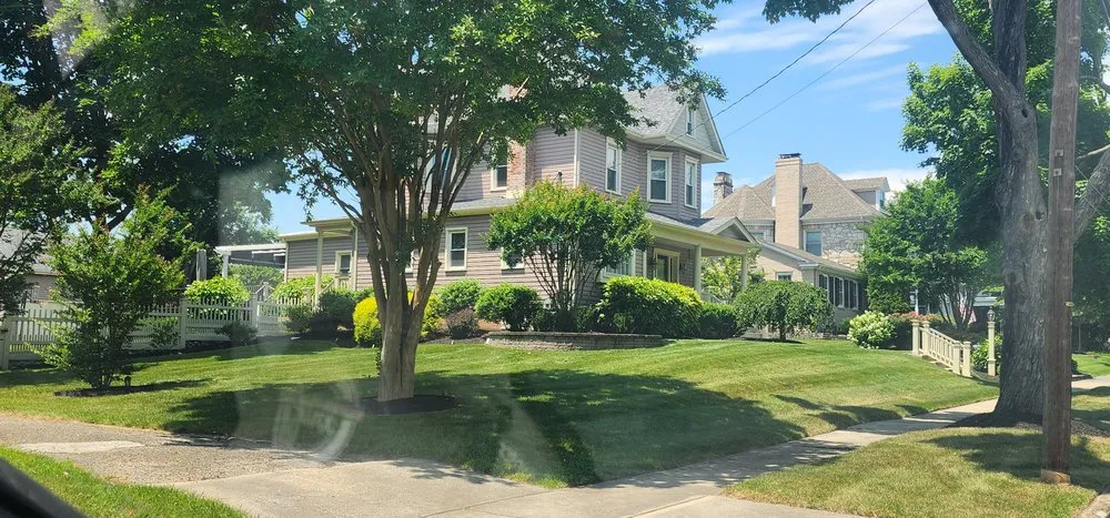 Affordable yard cleanup service in Richmond, KY by L & H Scaping