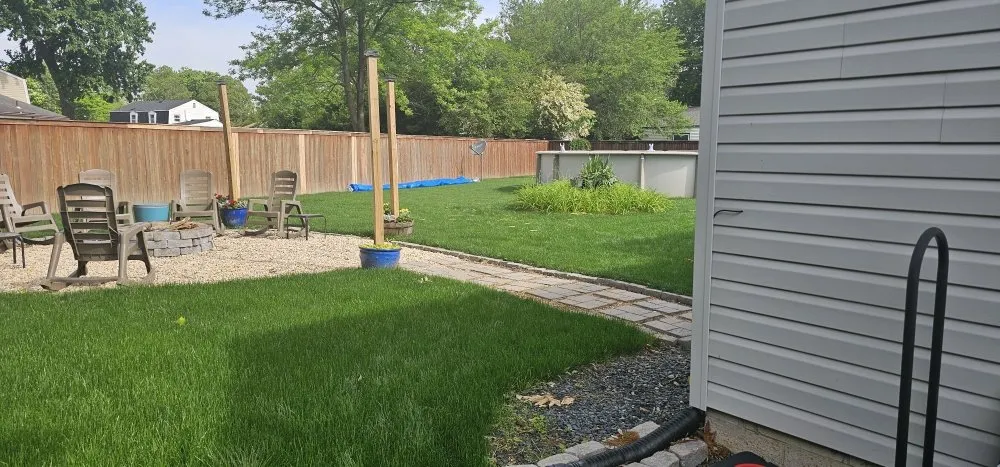 Expert yard cleanup service in Virginia Beach, VA - L & J's Designs