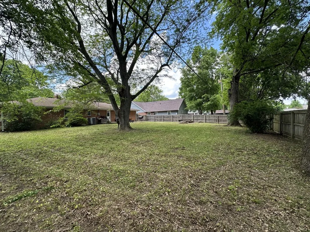 Custom landscaping services for residential properties in Sedalia, MO by L & K Landscaping Services