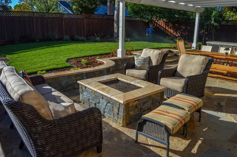 Affordable lawn mowing service in Alamo, CA by L & L Landscaping