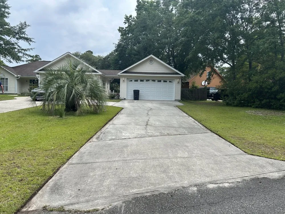 Trusted lawn mowing service experts serving Myrtle Beach, SC - L & L Lawns