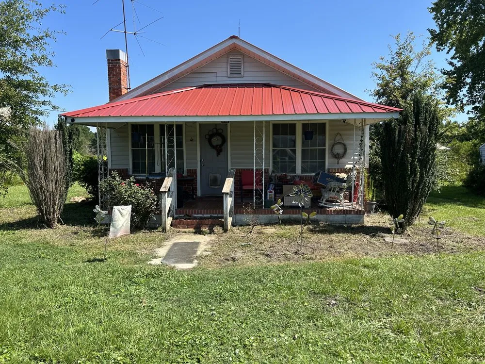 Top-rated lawn mowing service for beautiful yards in Myrtle Beach, SC by L & L Lawns