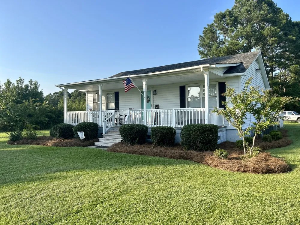 Local garden landscaping for year-round maintenance across Myrtle Beach, SC - L & L Lawns