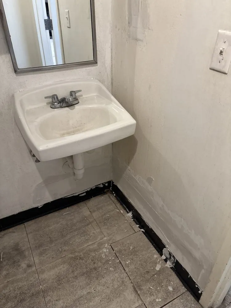 Affordable lawn care service in San Antonio, TX by L & M Contracting