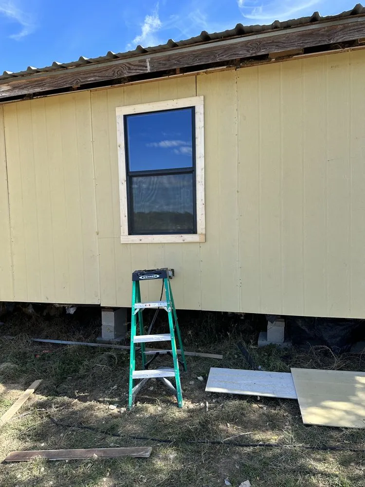 Professional lawn care service experts serving San Antonio, TX - L & M Contracting