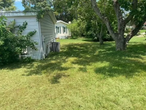 Local garden landscaping in Inverness, FL by L & M property management