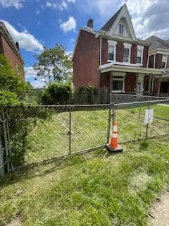 Custom outdoor landscaping in Pittsburgh, PA - L & N Landscaping