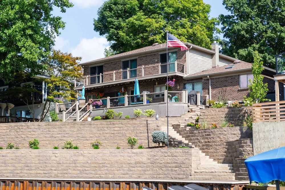 Custom yard cleanup service in Noblesville, IN - L A Landscapes