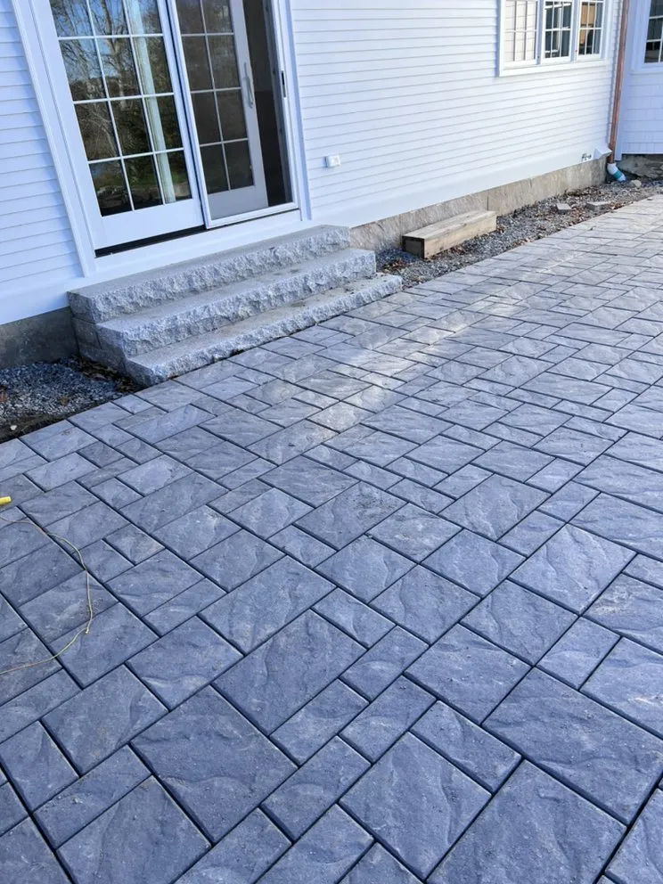 Affordable lawn mowing service experts serving Edgecomb, ME - L And M Rock Works