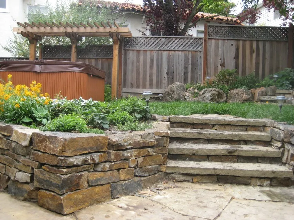 Professional outdoor landscaping in San Leandro, CA - L Huls Designs