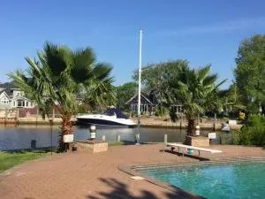 Top-rated yard cleanup service in Oakdale, NY by L. I. Elite Lawn Care