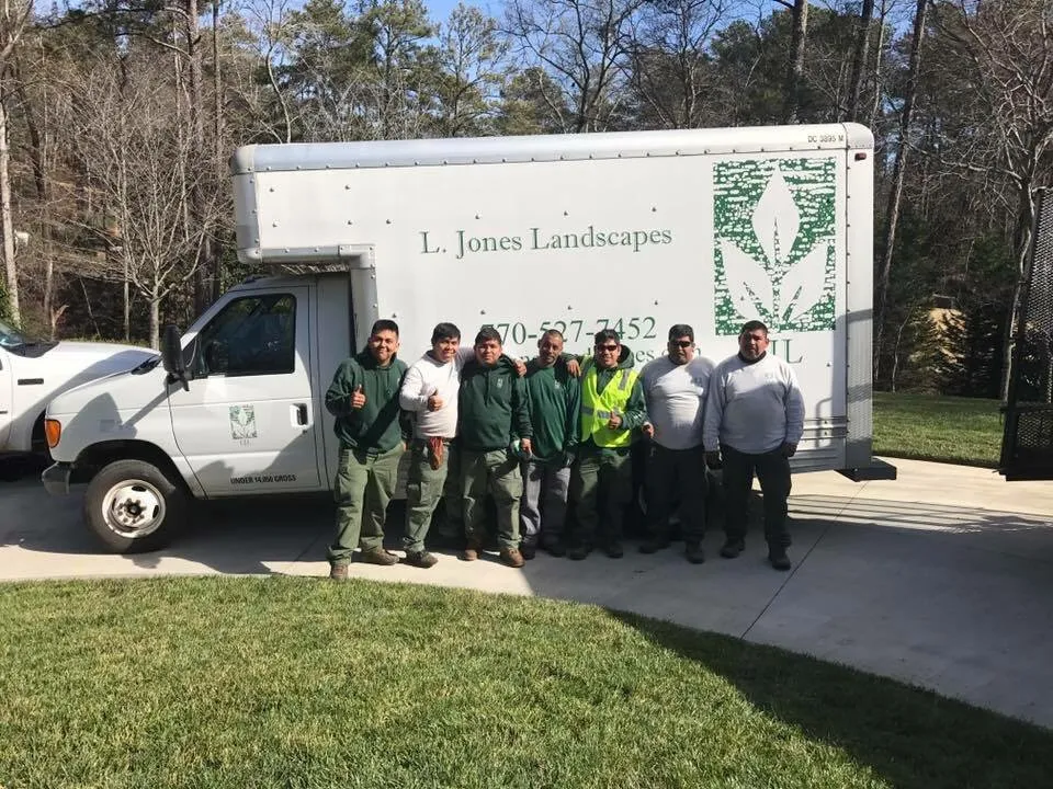 Affordable lawn care service in Smyrna, GA by L Jones Landscapes
