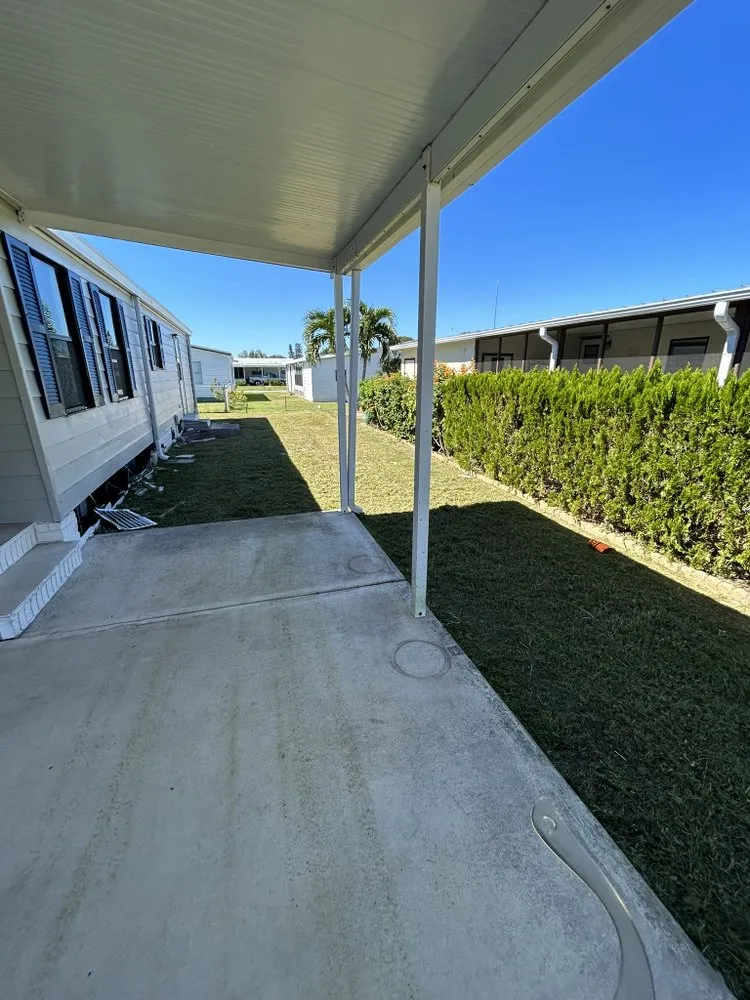 Trusted yard maintenance for beautiful yards in Palm Bay, FL by L Magras