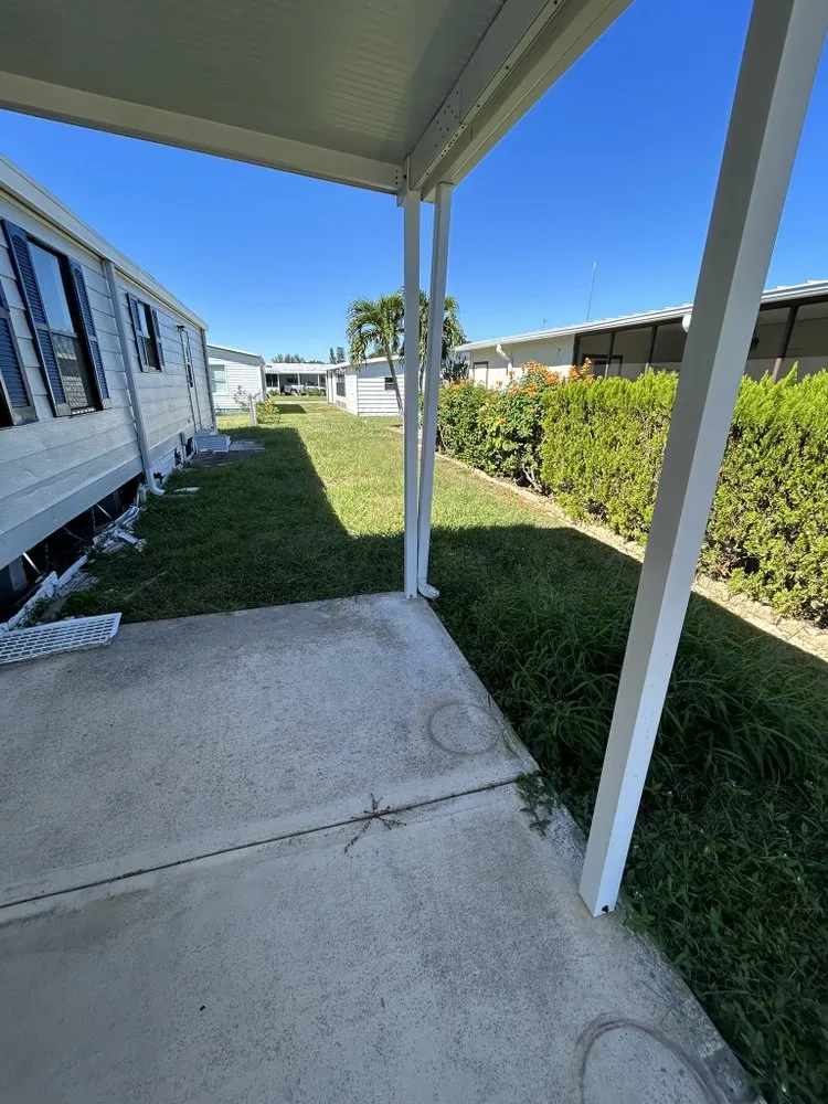 Professional garden landscaping in Palm Bay, FL - L Magras