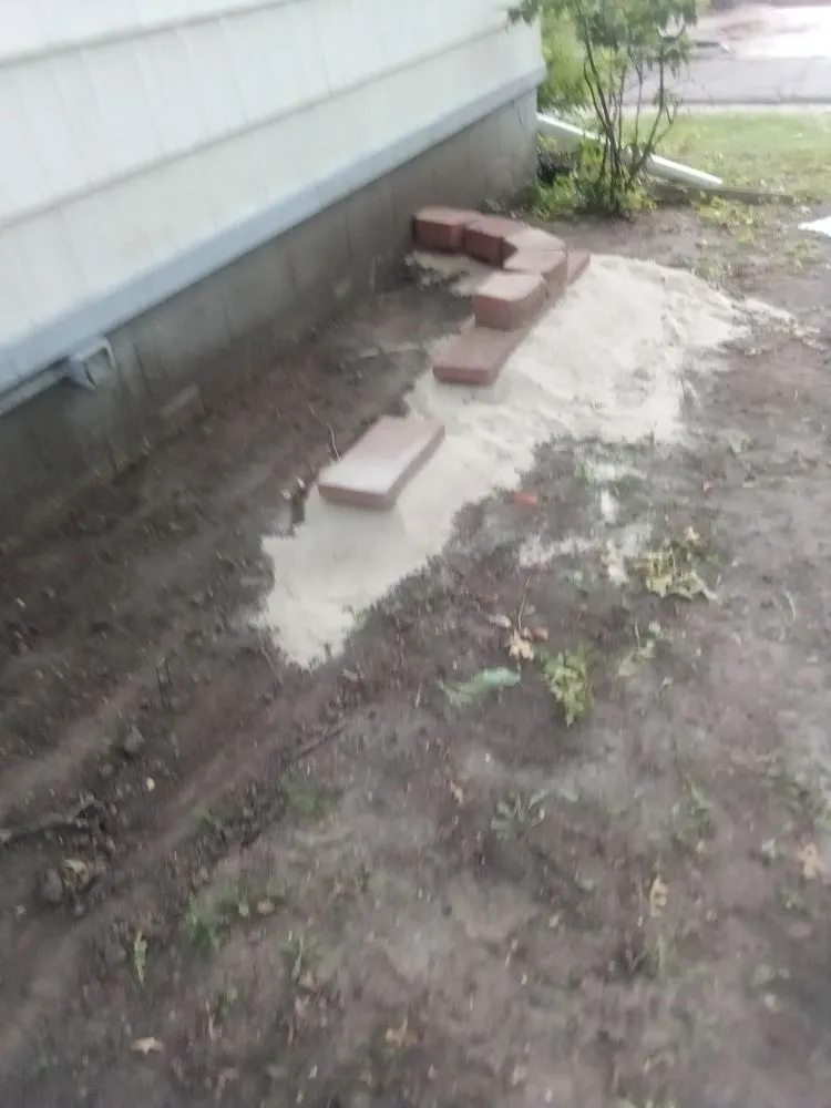 Trusted lawn mowing service in Des Moines, IA - L N M Services