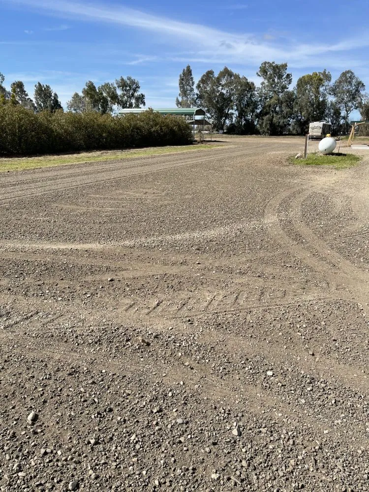 Top-rated residential landscaping in Fresno, CA by L R Tractor