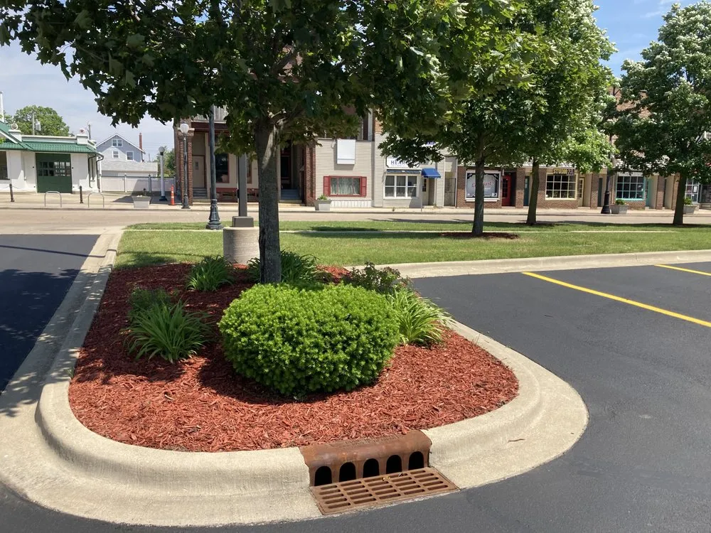 Top-rated landscape design experts serving Decatur, IL - L Squared Aesthetics