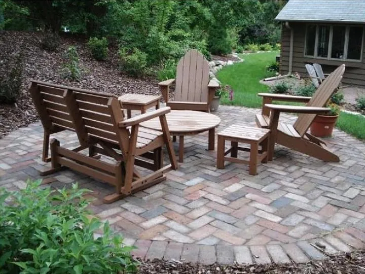 Local garden landscaping experts serving Minneapolis, MN - La Belle Terre