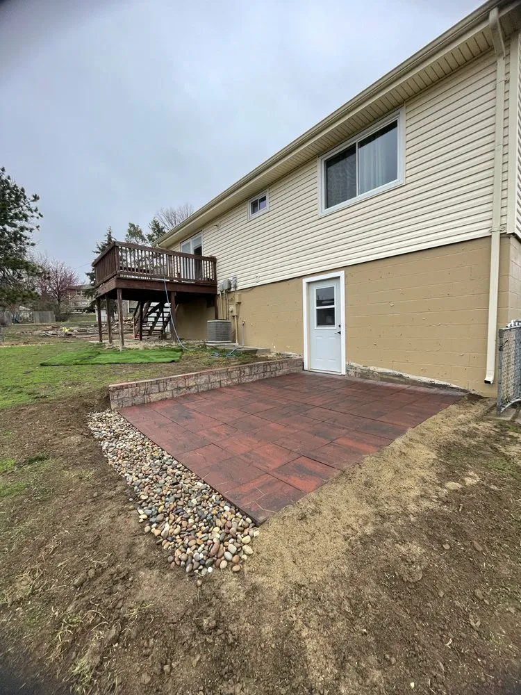 Affordable residential landscaping in Omaha, NE by La Bendicion