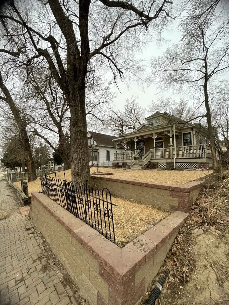 Top-rated landscape installation for beautiful yards in Omaha, NE by La Bendicion