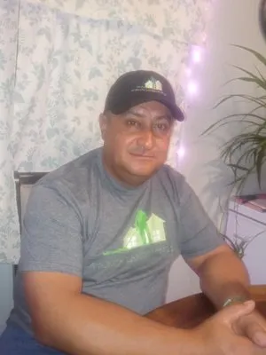 La Bonita Landscaping Logo