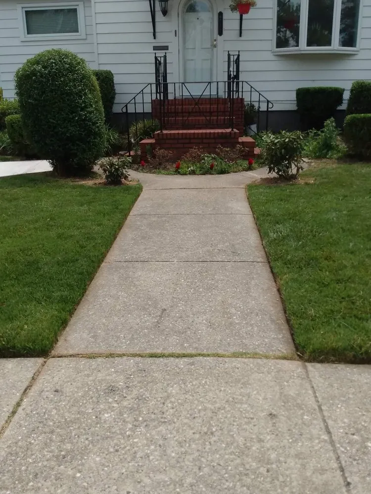 Affordable landscape design for homes across Baltimore, MD - L&A Custom Landscaping & Lawn Care