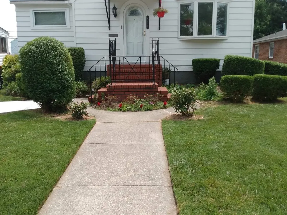 Local yard maintenance in Baltimore, MD by L&A Custom Landscaping & Lawn Care
