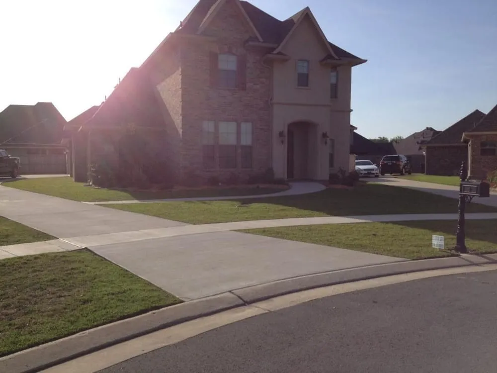 Trusted garden landscaping in Bossier City, LA - LA Custom Lawn