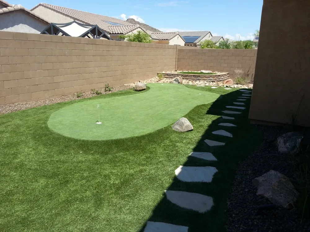 Professional yard maintenance for beautiful yards across Glendale, AZ - LA Development