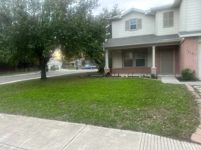 Custom outdoor landscaping for outdoor upgrades across San Antonio, TX - La exelencia