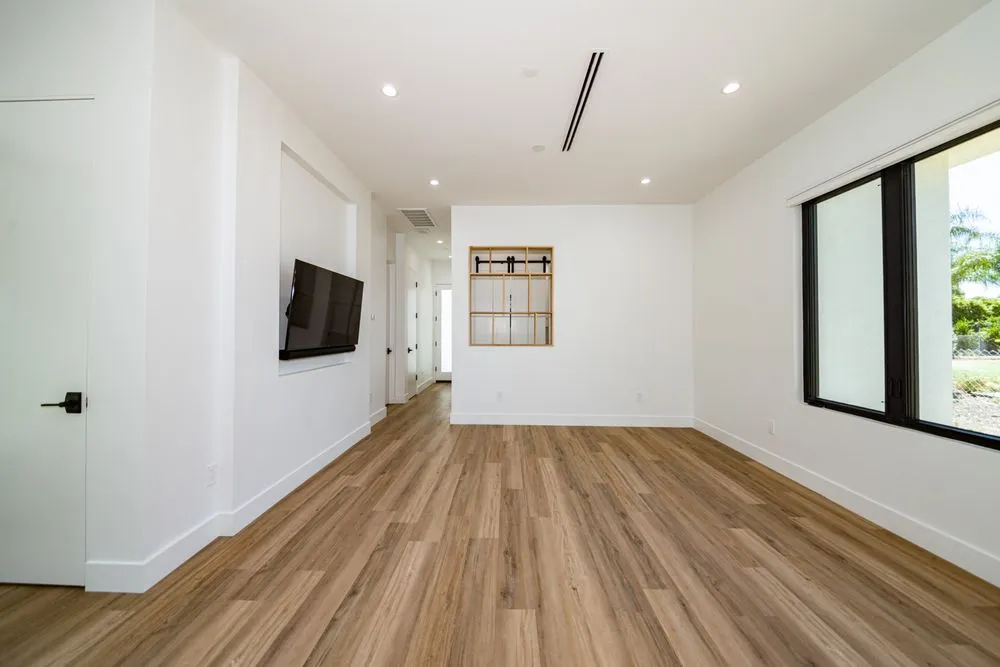 Affordable garden landscaping in Woodland Hills, CA - LA Family Builders