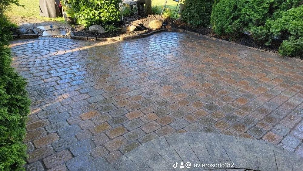 Reliable lawn care service experts serving Camden, NJ - L&A Hardscaping and Landscaping